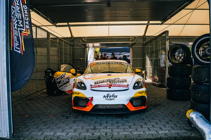 Zdjęcie ze spotkania z motorsportem, 7 października 2026 - kadr 1